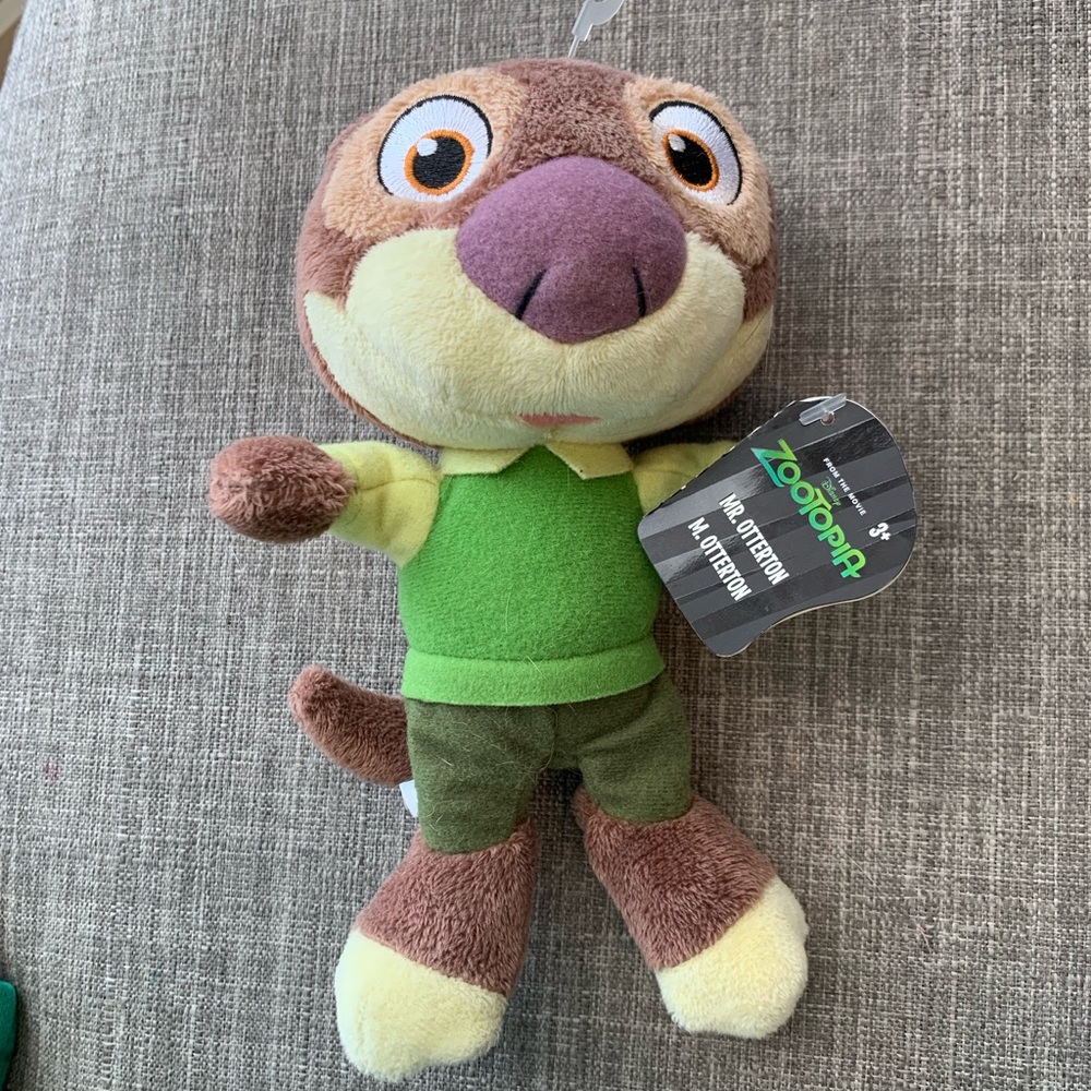 Disney Pixar Zootopia Mr. Otterton Tomy Plush